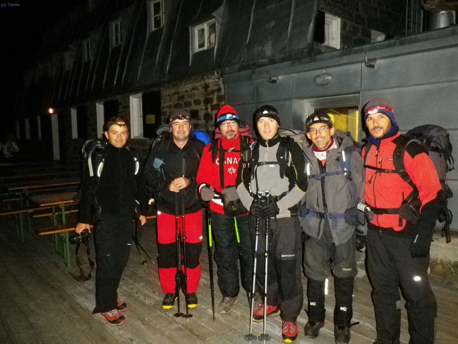  Saliendo del Refugio Vittorio Emanuele II (Foto: Quique)