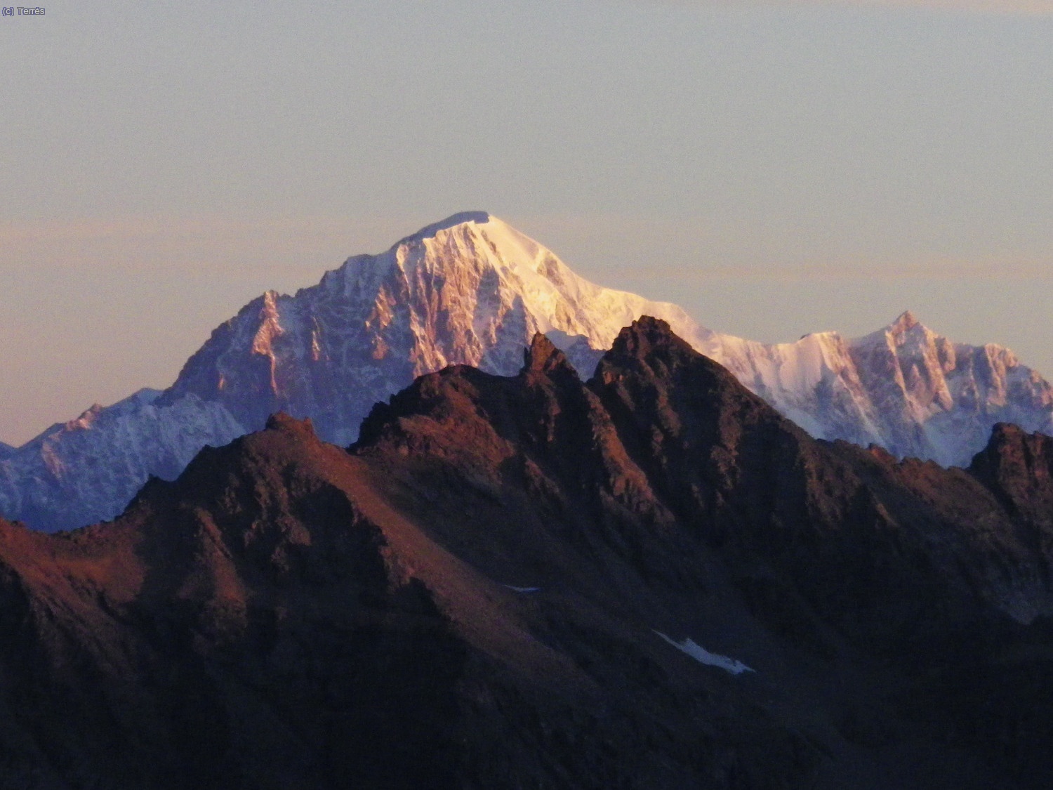 Amanece en el Mont Blanc(Foto: Quique)