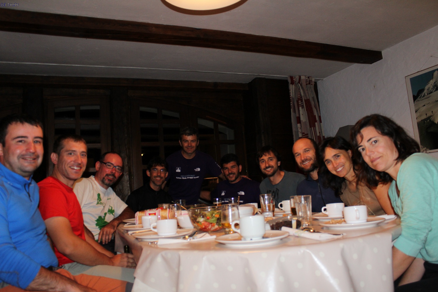 Cena con amigos en Les Houches (Foto: Luis)