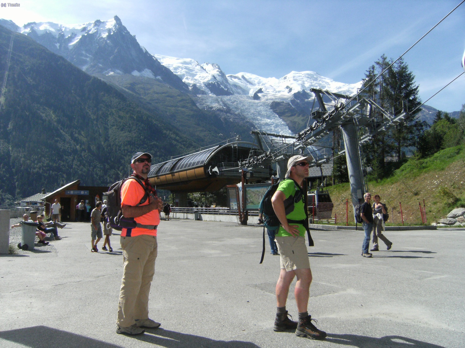 Paco y Toni en el telef&eacute;rico a Planpraz 