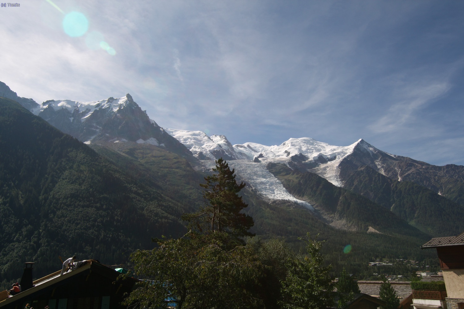 Chamonix y arriba el Mont Blanc (Foto: Paco)