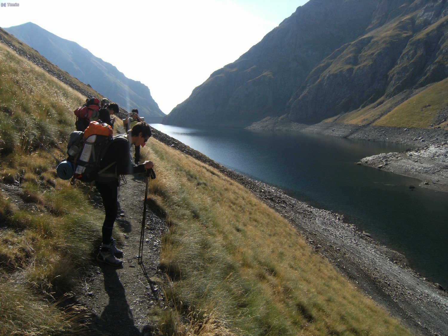 Bordeando el Embalse de Llauset
