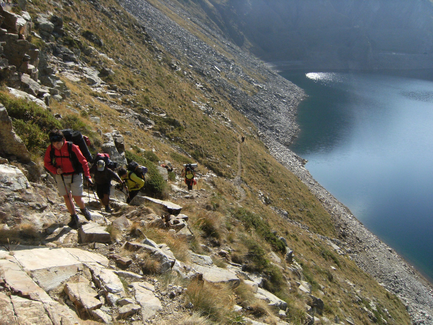 Bordeando el Embalse de Llauset