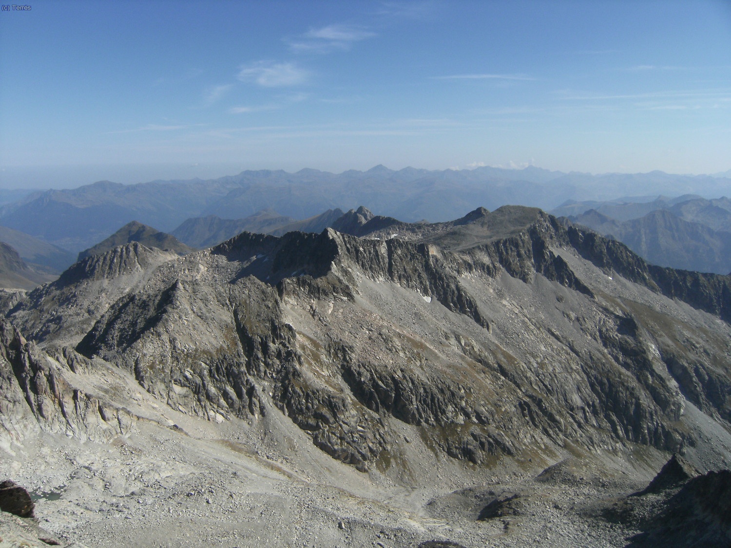 Vistas hac&iacute;a el Tuc de Mulleres y Pico de Salenques