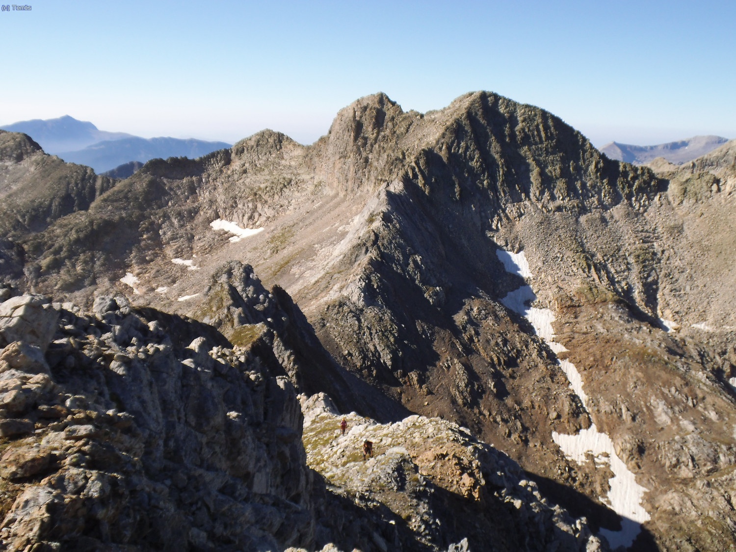 Hac&iacute;a el sur, los Picos de Eriste