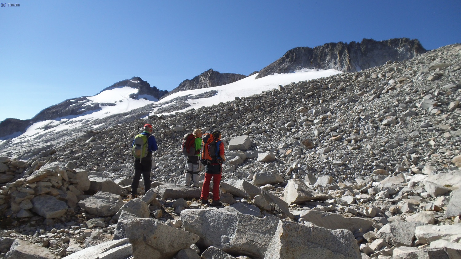 Parada para admirar las monta&ntilde;as del lugar