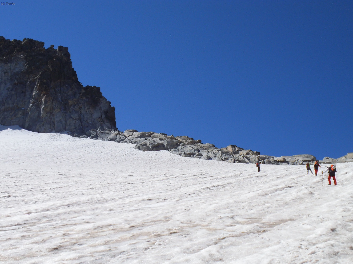 LLegando al Collado Maldito, el Gendarme Schmidt-Endell a la izquierda