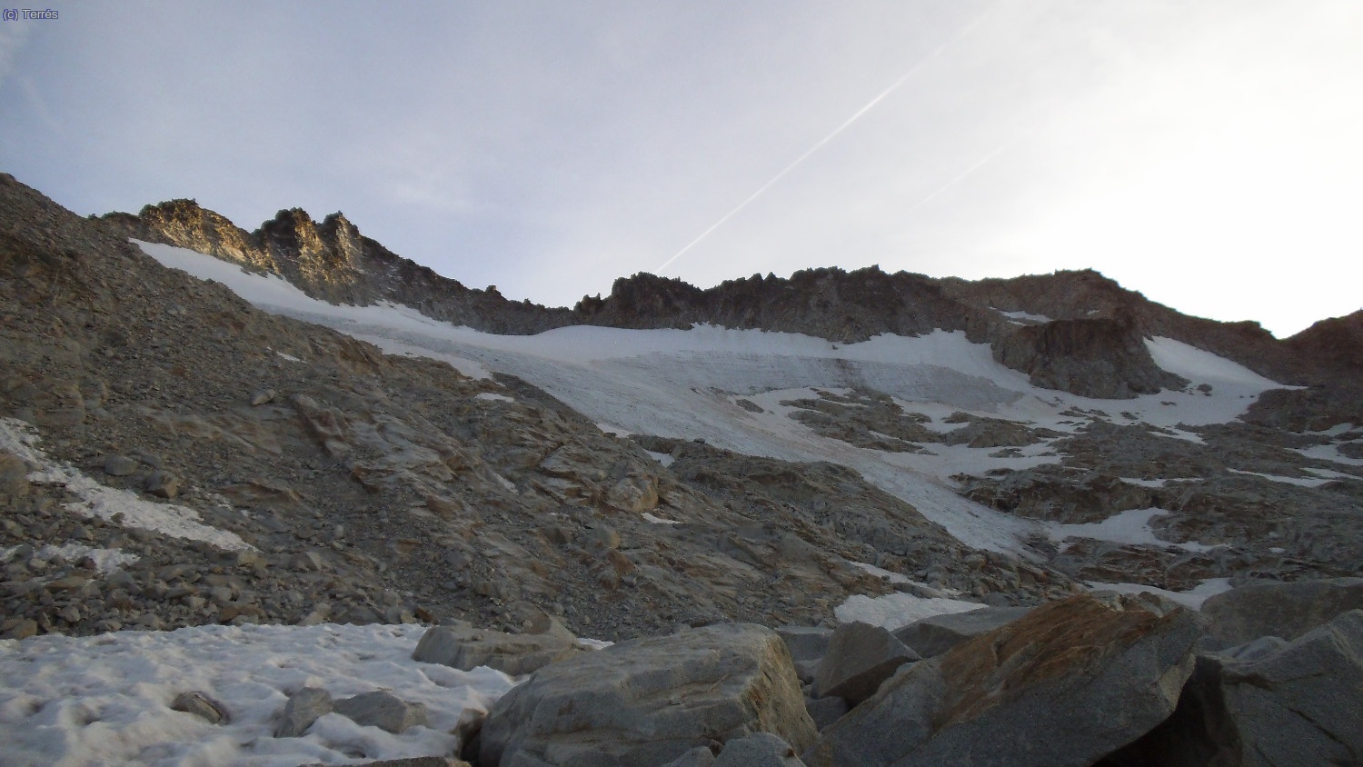 Glaciar y La Maladeta a la izqueirda