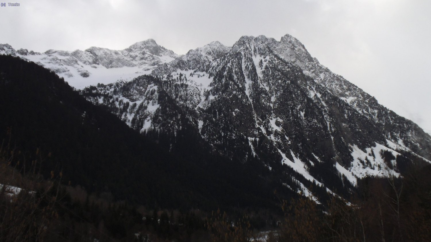 Valle de Valarties y el Montardo