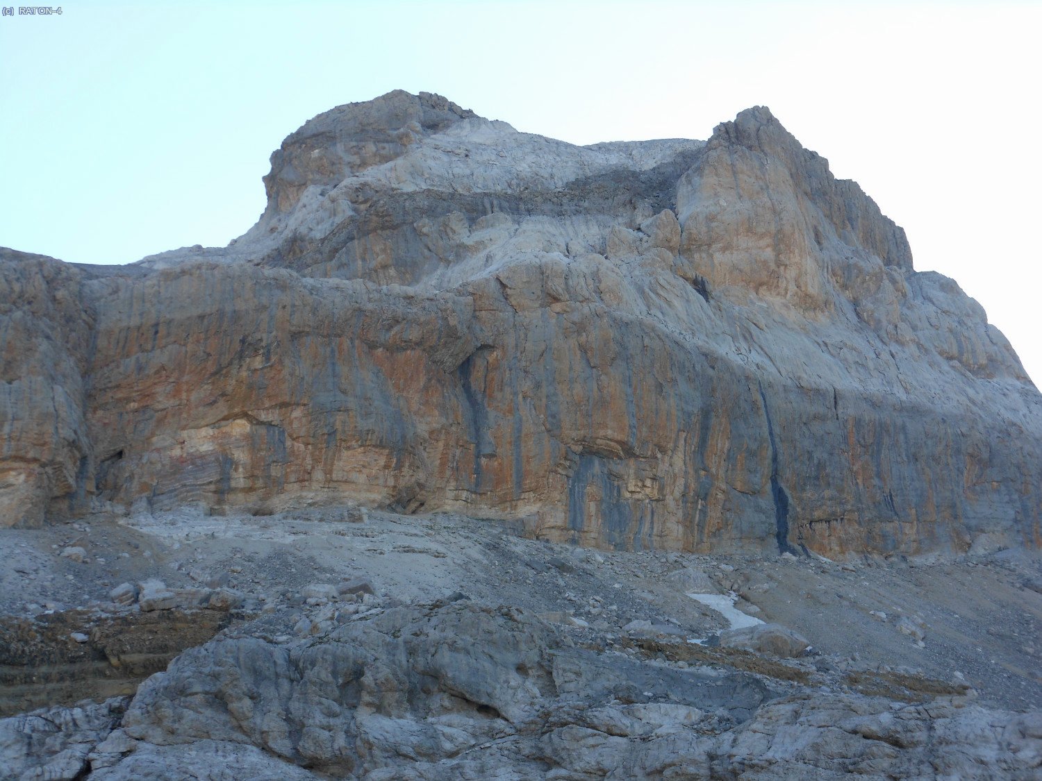 El paso de los Sarrios bajo el casco