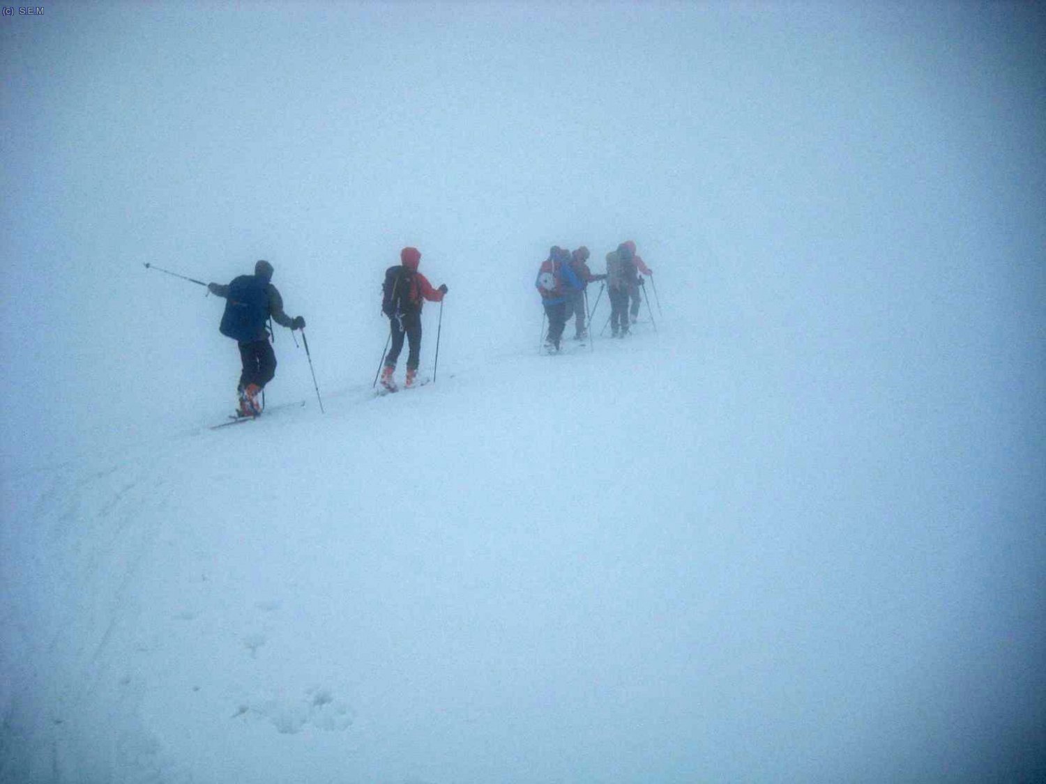  seguint unes traces i buscant algun punt de referencia