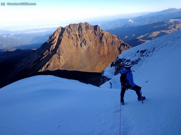 Ecuador: Con el Iliiniza Norte de fondo
