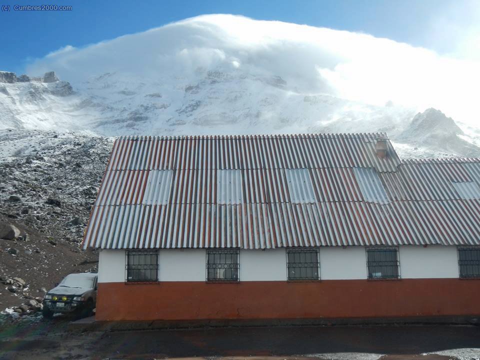 Ecuador: Refugio Hermanos Carrel y el Chimborazo